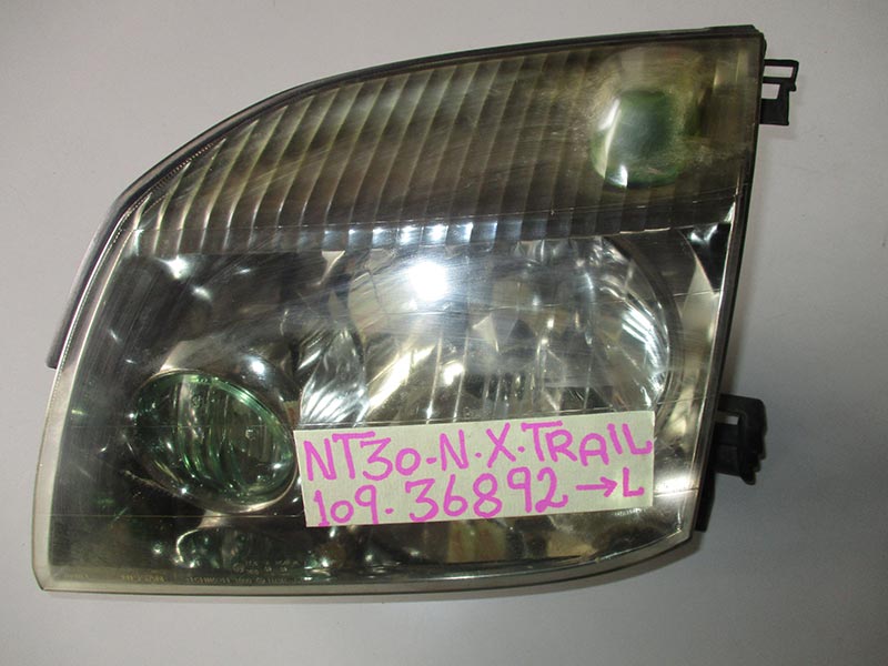 Used Nissan  HEAD LAMP LEFT